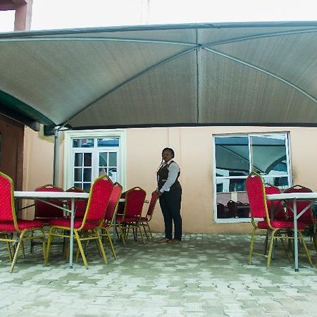 Glasshouse Suites Annex Lagos Ngoại thất bức ảnh